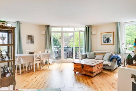 Ridings Close, Highgate, N6