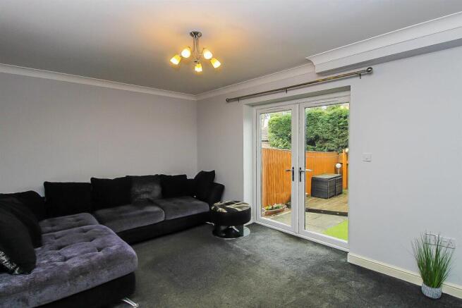 3 bed Town House for sale Image 4