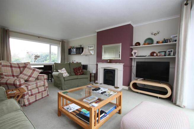 Living Dining Room B.JPG
