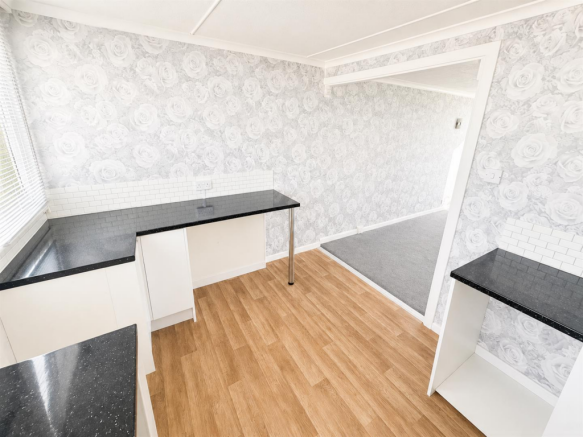 KITCHEN DINER NEW.png
