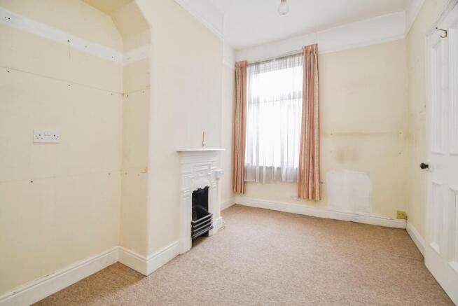 3 bed Terraced for sale Image 12