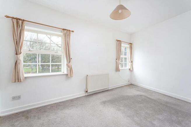 2 bed Terraced for sale Image 5