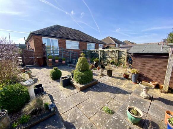 2 bed Detached Bungalow for sale Image 9