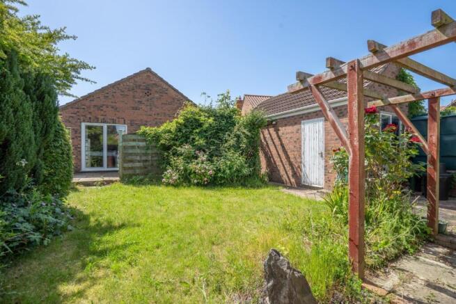 3 bed Bungalow for sale Image 6