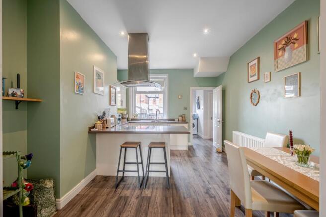 1 bed Flat for sale Image 5
