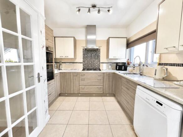 Burrell Drive, Moreton, Wirral, CH46 photo 4