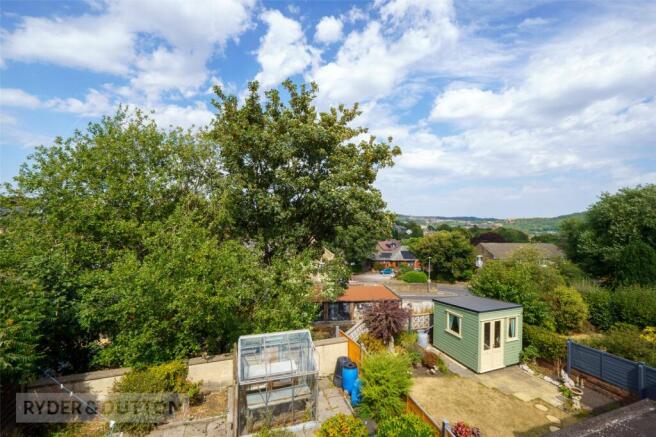 3 bed Semi-Detached for sale Image 12