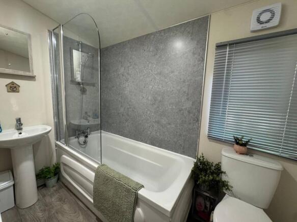 2 bed Caravan for sale Image 7