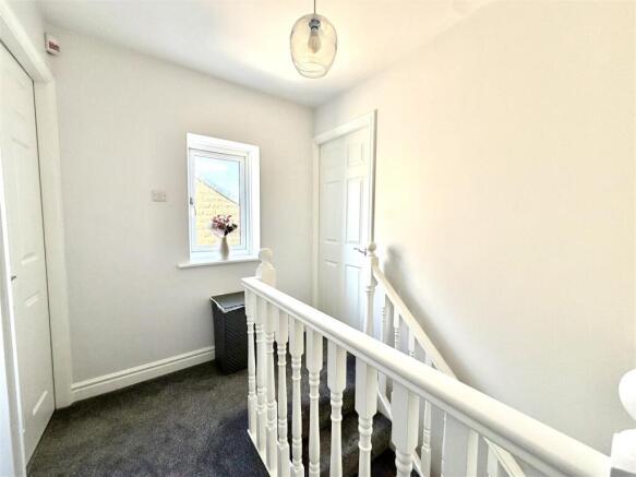 3 bed Detached for sale Image 12