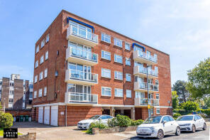 3, 3 Jocelyn Court, Eastern Parade, Southsea PO4 9RA