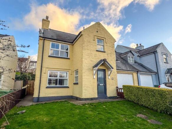 3-bed detached on Ard Reayrt, Ramsey Road, Laxey, £305,000