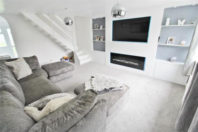 SITTING ROOM -