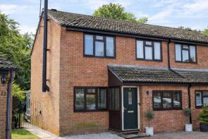 25, Sycamore Road, Lymington SO41 0YF