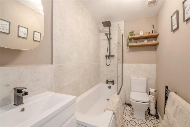 2 bed Terraced for sale Image 6