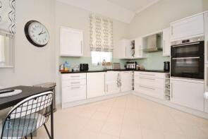 6 The Lodge, South Court, Summerfields, Ingatestone CM4 0BB