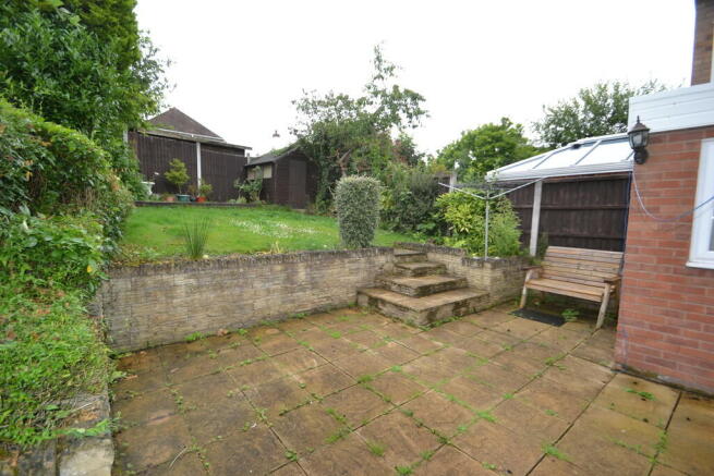 Patio & Garde...