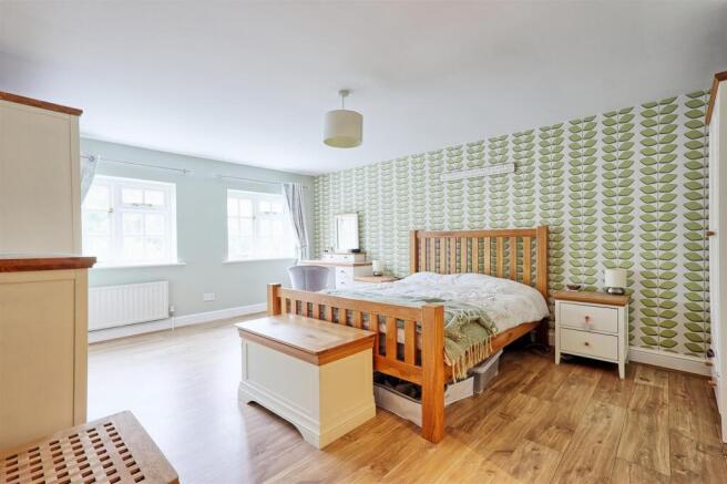 IMG_7098_099_100_easyHDR-interior3.jpg