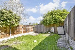 4, Aldershot Road, Wayfield, Chatham ME5 0HX