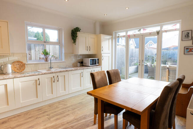 Dining Kitchen Aspect