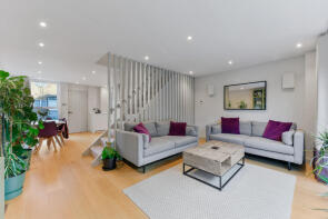 31, Evesham Way, London SW11 5QX