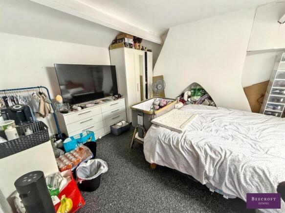 2 bed Terraced for sale Image 5