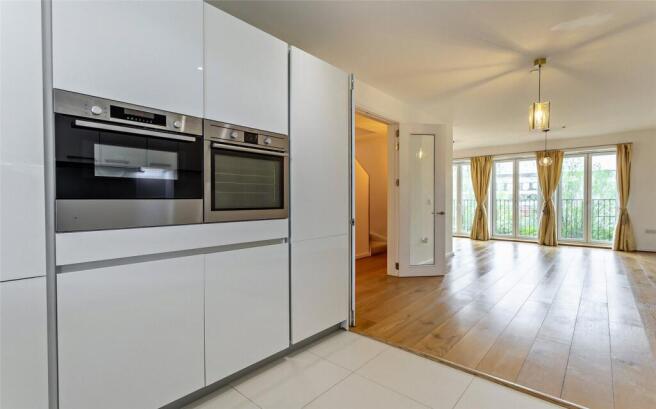 Ff Kitchen/Living