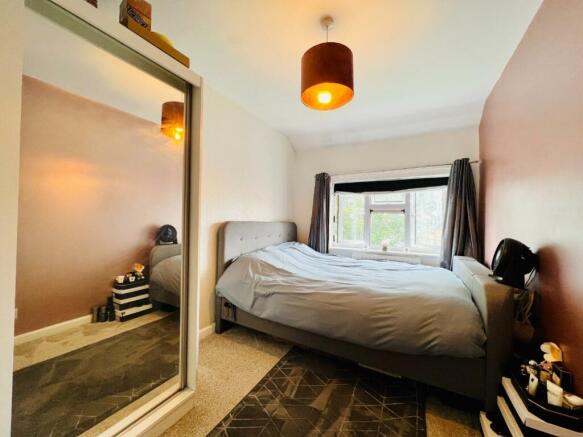 Bedroom 1.jpeg
