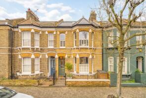 32, Prairie Street, London SW8 3PP
