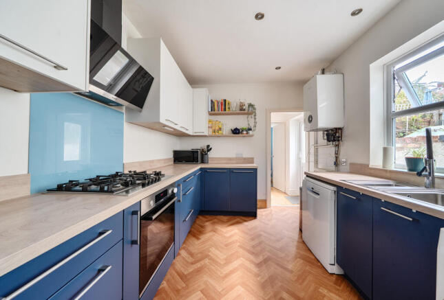 1334563-6-689cb49...