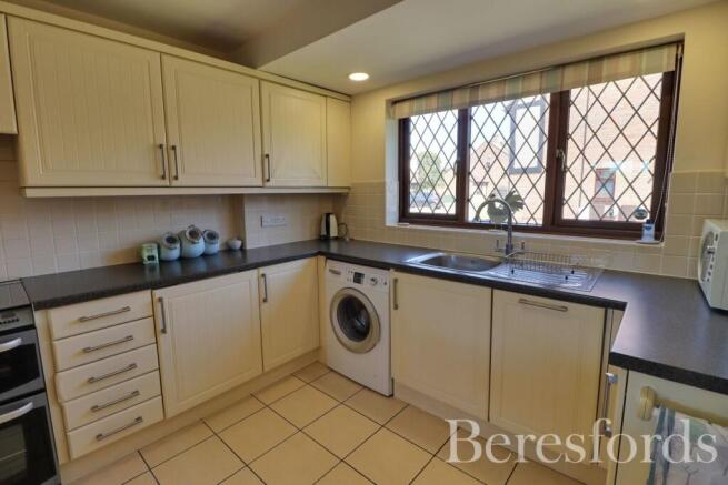 Kingfisher Way, Kelvedon, CO5 photo 4