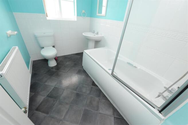 2 bed Semi-Detached for sale Image 11