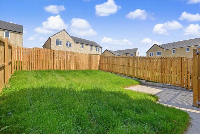 3 bed Semi-Detached to rent Image 12