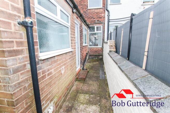 REAR ENCLOSED YARD