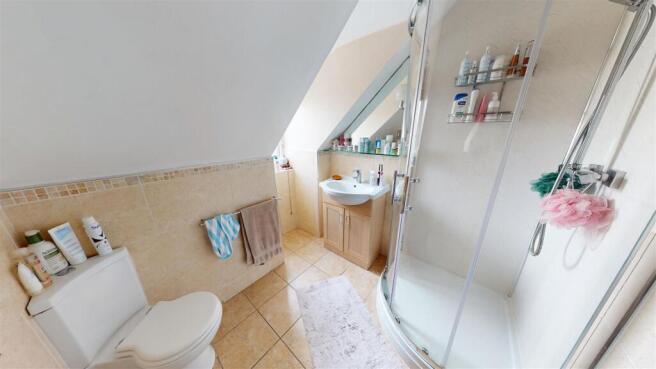 4 bed Detached for sale Image 10