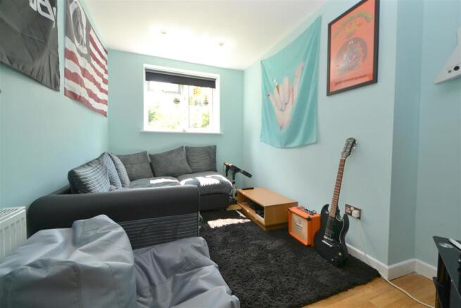 room1.JPG