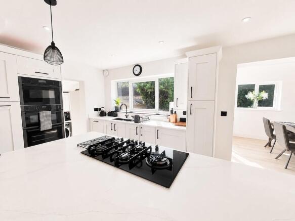 3 bed Detached for sale Image 6