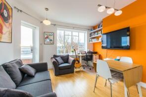 11, Dalton House, Balham Hill, London SW12 9DN