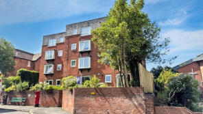 Flat 2, 18 Guardian Court, New Road, Bromsgrove B60 2JD