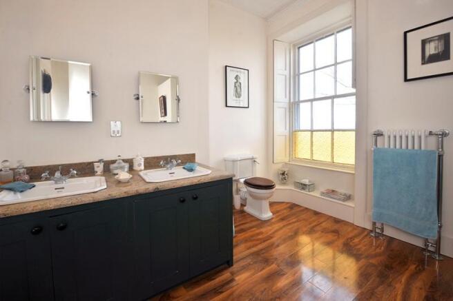 En Suite Bathrrom