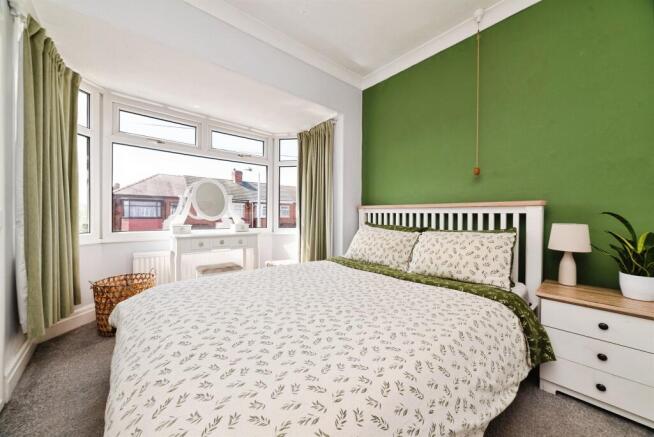 3 bed Terraced for sale Image 9
