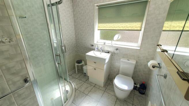 Main shower room.jpg