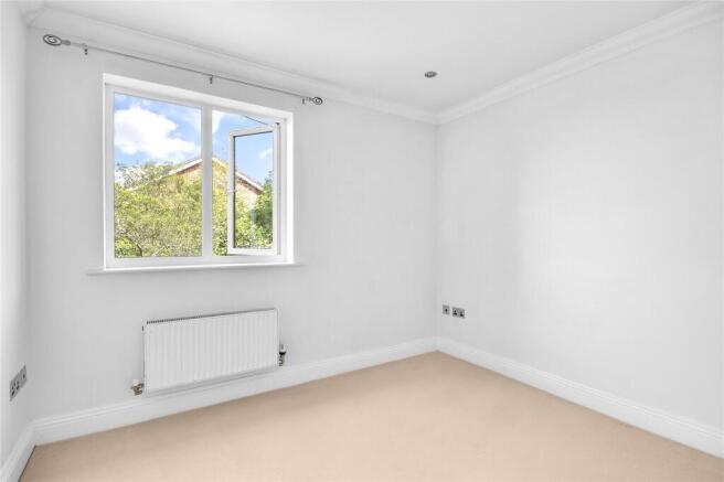 Roebuck Estate, Binfield, Bracknell, Berkshire, RG42 photo 4