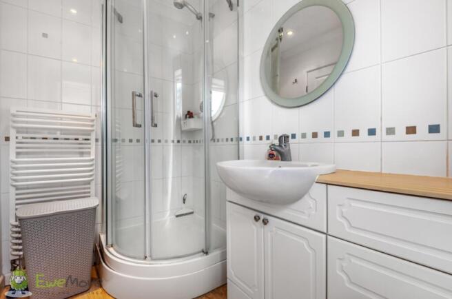 En Suite Shower Room