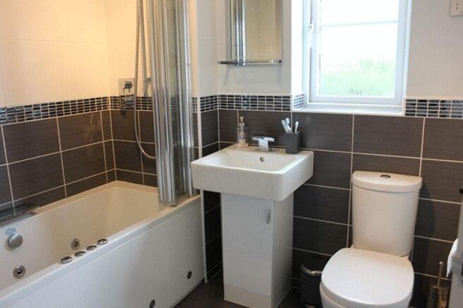 Photo 10