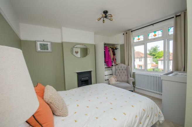 Bedroom 1.jpg