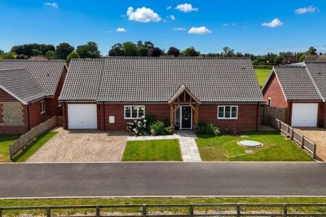 Fallowfield Loke, Shropham, Attleborough
