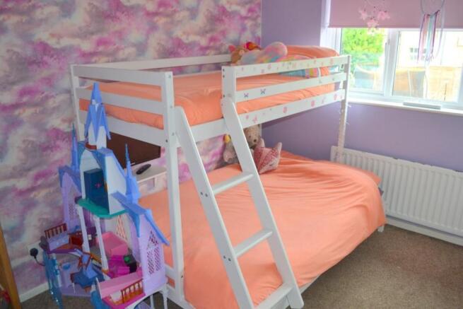 bed3 (Medium).JPG