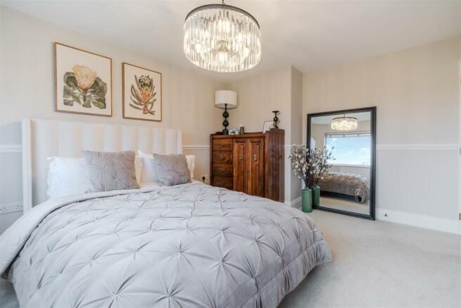 Bedroom 2-2.jpg