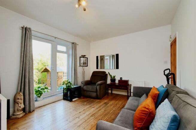 3 bed Semi-Detached for sale Image 5