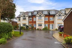 15, Lord Rosebery Lodge, Elm Grove, Epsom KT18 7LZ